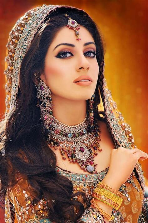 pakistani bridal makeup pictures 2014 wavy haircut