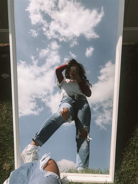 Mirror Selfie Outside In 2020 Portrait Photography Poses Selfie