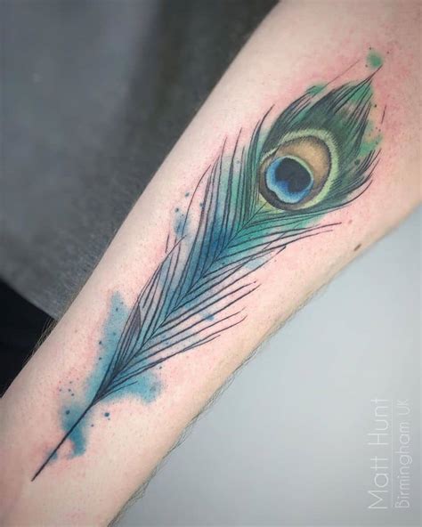 31 Beautiful And Luxurious Peacock Feather Tattoo Designs For You 2000 Daily