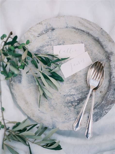 Organic Outdoor Wedding In Italy Via Oncewed Com Organic Wedding Wedding Modern Rustic Wedding