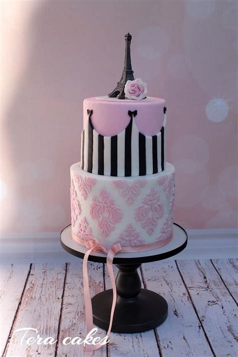 Romantic Cake With Eiffel Tower Decorated Cake By Tera Cakesdecor