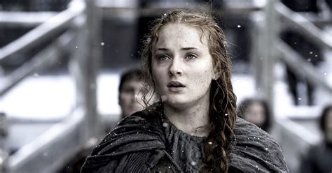 Game Of Thrones Arya Sansa Stark Reunion Season 7 Sword