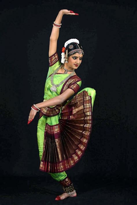 Kuchipudi Dance Indian Classical Dance Bharatanatyam Poses