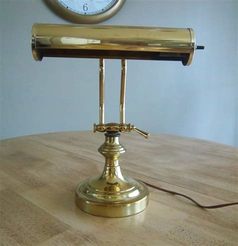 Antique Vintage Desk Lamp Design To Decor Your Lamp