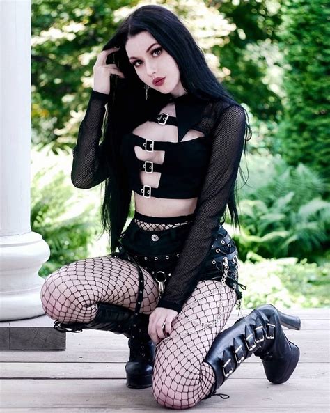 Are Goth Girls Really That Attractive Or Is It Just A Meme Forums