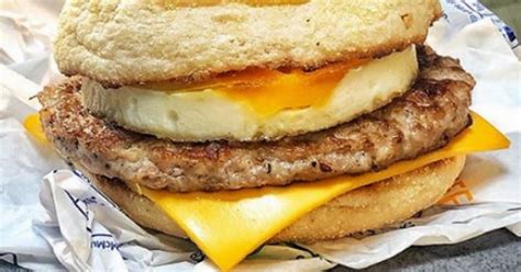 Mcdonalds Offers Free Mcmuffins And Heres How To Claim One This