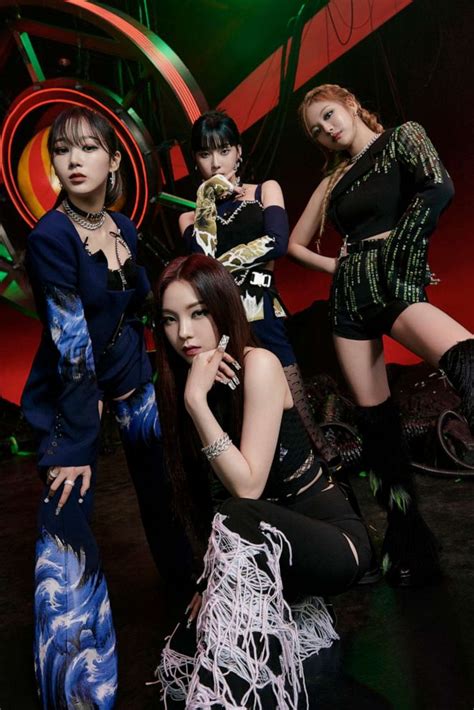 K Pop Girl Group Aespa Trends With 1st Mini Album And New Single