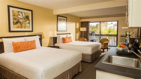 Lakeshore Inn 203 Lake Oswego Hotel Deals And Reviews Kayak