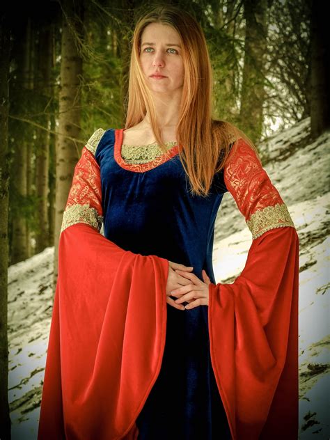 Arwen Blood Red Dress Arwen Cosplay Arwen Costume The Etsy