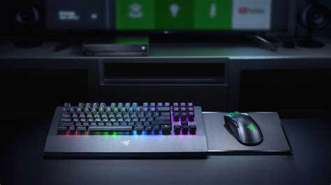 The First Wireless Xbox One Keyboard And Mouse From Razer