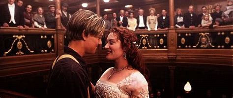 Unsinkable Titanic Gifs Movie Kisses Romantic Films Titanic Movie