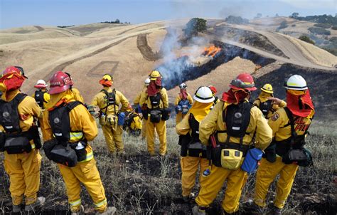 How Firefighters Learn To Fight Wildfires With Fire Kqed