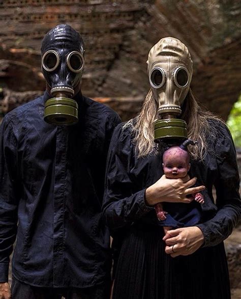 A Couple In Gas Mask I Want A Baby Gas Mask Creepy Masks Gas
