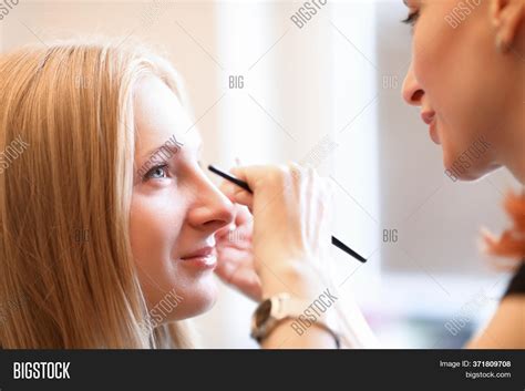 Beautician Draws Model Image And Photo Free Trial Bigstock