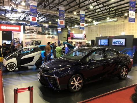Toyota Serius Garap Pasar Hybrid Dan Listrik Di Indonesia Rockomotif