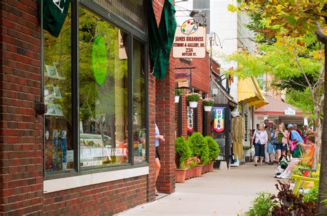The Beautiful Downtown Of Artsy Saugatuck Just A Short Ways From Oval