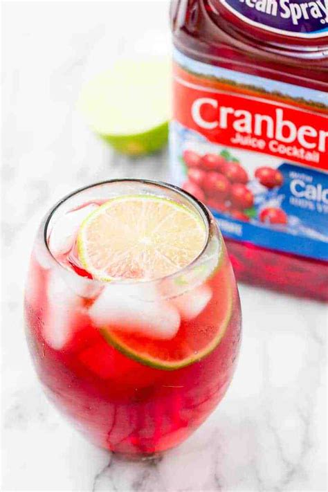 Keeping Healthy With Cranberry Juice Cranberry Recipes We Love Hello Glow