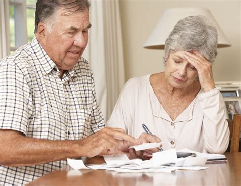 How To Help Your Elderly Parents With Their Finances