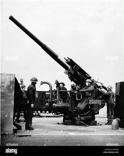 World War Two Anti Aircraft Gun On The East Coast Of Scotland Stock
