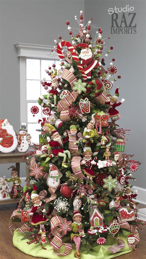 Getting a designer look starts with having the right mix of colors, sizes, shapes, picks, florals or theme pieces, ribbons and the right quantity of each to create the perfect design. Beautiful Christmas Tree Decorating Ideas | Beautiful ...