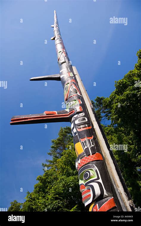 Tallest Totem Pole In The World 1956 Beacon Hill Park Victoria
