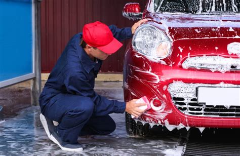 15 Cleaning Secrets Only Car Detailers Know Readers Digest New Zealand