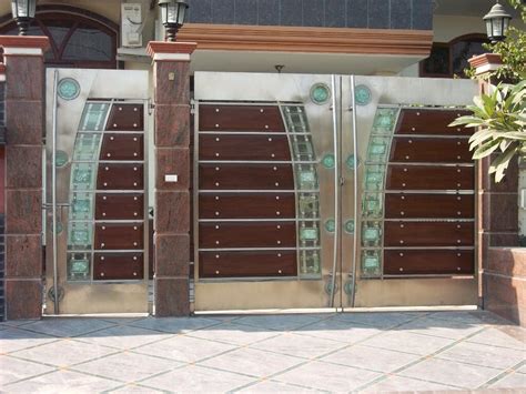 Modern Stainless Steel Gate Designs With Glass Size Customizable