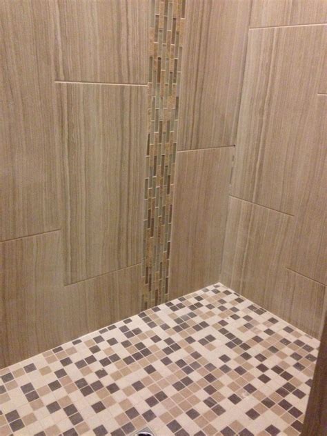 Custom Tiled Shower With A Matching 2x2 Mosaic Floor Custom Tile Shower Mosaic Floor Tile