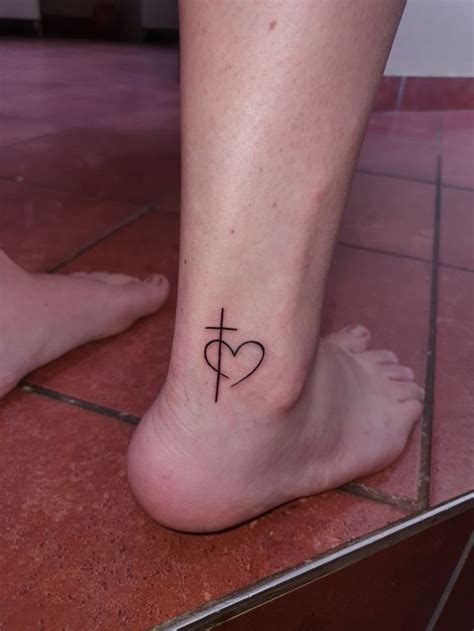 Cross Heart Tattoos Heart Tattoo Ankle Small Cross Tattoos Heart