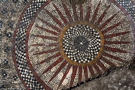 Roman Mosaics Unearthed In Southern France Daily Mail Online