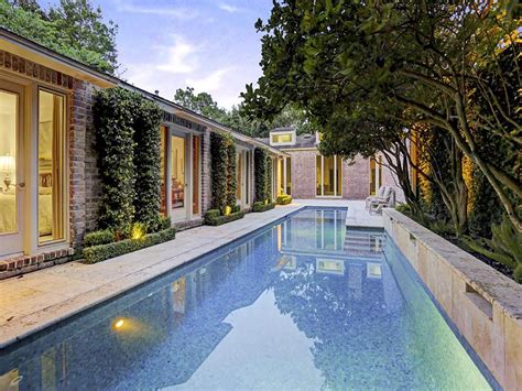 Luxury Real Estate – Management Ace