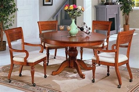 A selection of dining chairs with casters. Dining Room Chairs with Wheels | Decor Ideas | Dining room ...