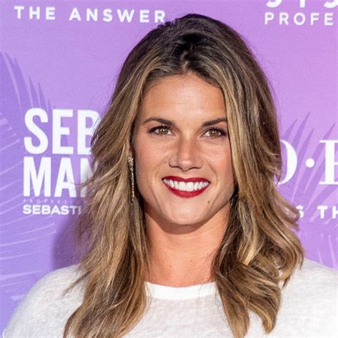Missy Peregrym To Return To Fbi In November After Maternity Leave See First Photos