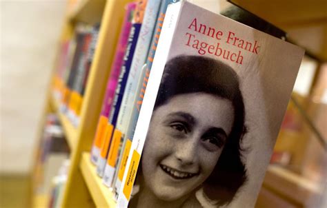 Anne frank führte das tagebuch vom 12. Anne Franks Tagebuch steht seit 1. Januar frei verfügbar ...