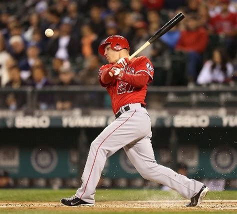 Angels Mike Trout Wins Baseball Americas Player Of The Year Award
