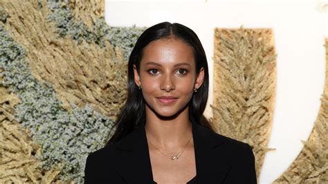 Who Is Francesca Hayward Everything You Need To Know About The Cats Star Life Grazia