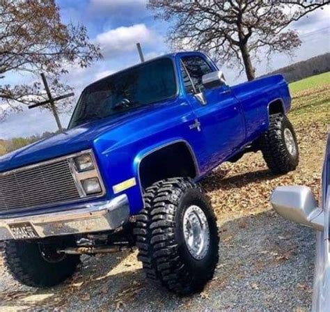 Square Body Chevy Truck Lifted Chevy Trucks Jacked Up Trucks Chevy
