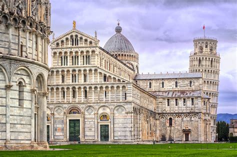 Piazza Del Duomo Pisa