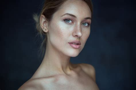 Bakgrundsbilder kvinnor modell porträtt ansikte 2048x1365
