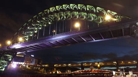 Northumbrian Images Tyne Bridges At Night