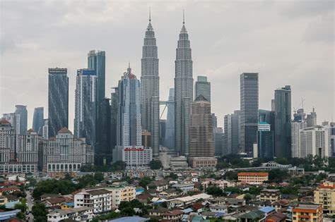 The population of malaysia with charts and statistics, including major cities. Kuala Lumpur Summit: Five major issues facing Muslim world ...