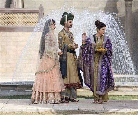 Priyanka Chopra Deepika Padukone And Ranveer Singh In Bajirao Mastani 2015 Indian Wedding