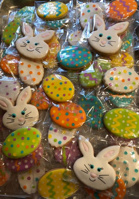 The goal of carmen's cookies is to elevate your gatherings with baked goods made. 2018 Easter cookies by Carmen | Spring cookies, Rabbit ...