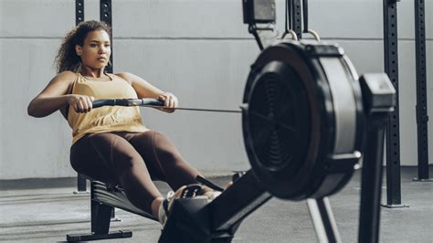 This Rowing For Weight Loss Plan Builds Muscle And Burns Fat Fit Well