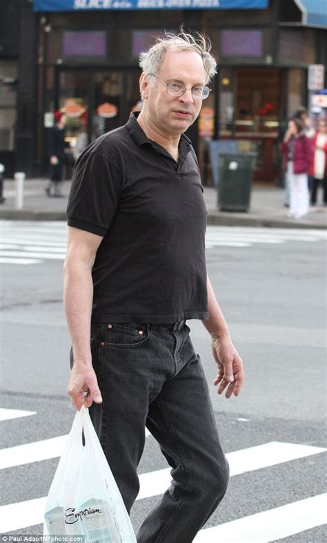 Subway Vigilante Bernie Goetz Spotted Out On The Streets Of Manhattan Daily Mail Online