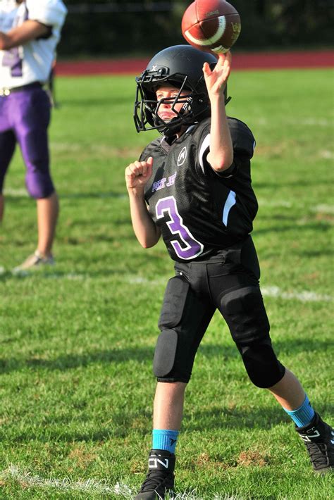 Port Jeff Youth Learn From Todays Football Leaders Tbr News Media