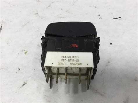 P27 1040 15 Kenworth T800 Dashconsole Switch For Sale