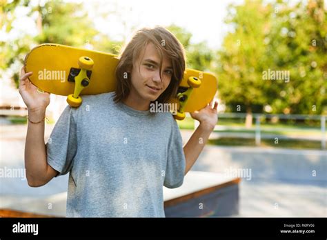 Skater Boy Hi Res Stock Photography And Images Alamy