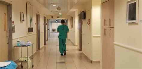 כמה מאומתי קורונה מאובחנים יש בישראל ומהו מצבם? כדי לנצח סופית את הקורונה צריך לעשות מאמץ אחרון - קורונה וירוס