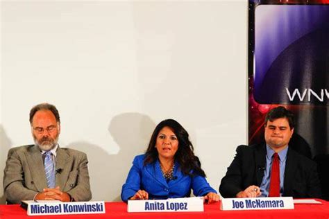 Mayoral Candidates Talk Issues During High Spirited Debate The Blade